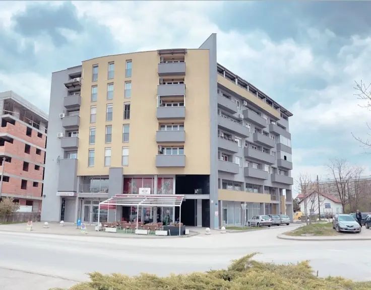 Poslovni prostor · 406,5 m² — Cover