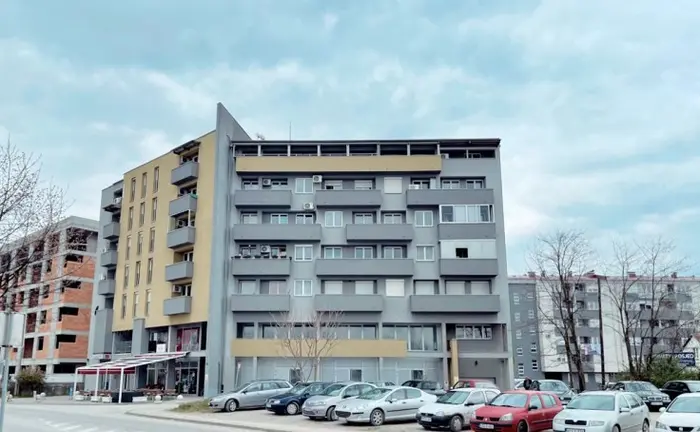 Poslovni prostor · 406,5 m² — Fotografija 3